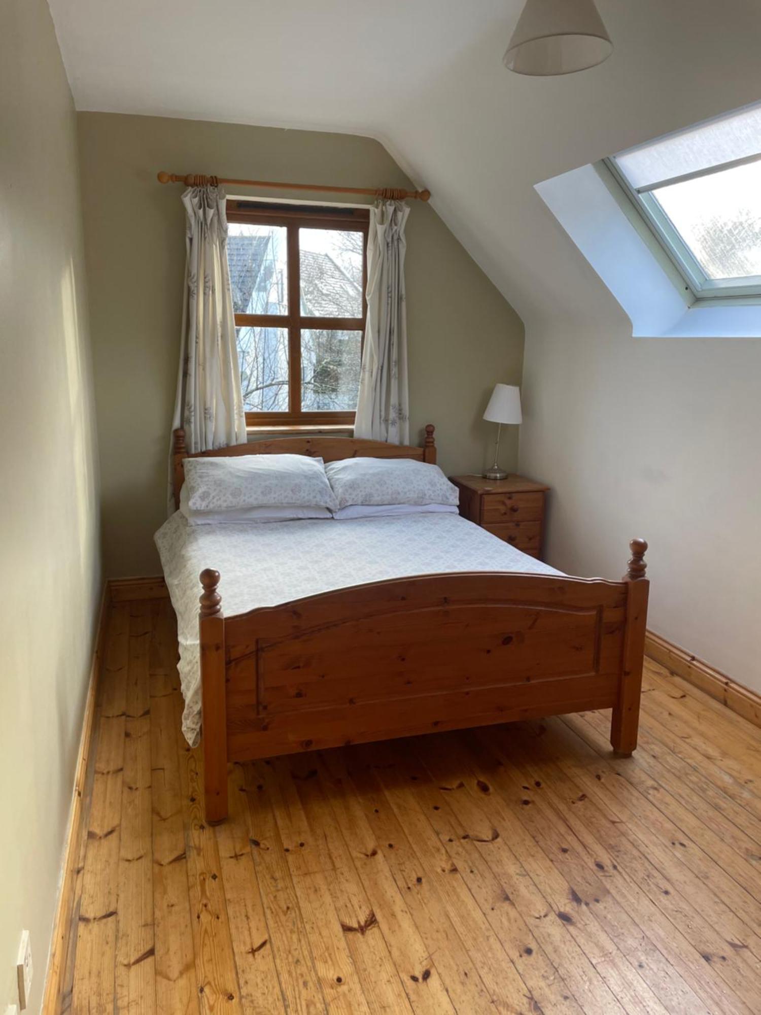 Letterfrack Farm Cottage In Village On A Farm Beside Connemara National Park Exterior foto